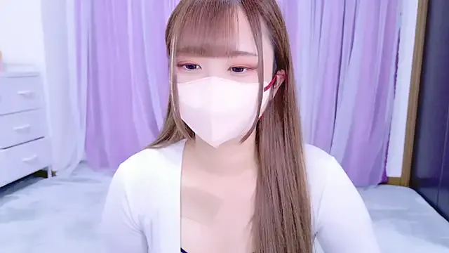 MiraKova – webcam model profile photo Image 16