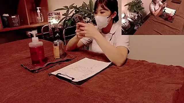 pinkys-slave – webcam model profile photo Image 2