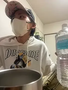 Yaya--728 – webcam model profile photo Image 2