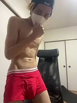 Yaya--728 – webcam model profile photo Image 6