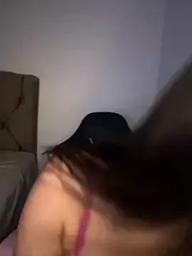 LizBentley – webcam model profile photo Image 11