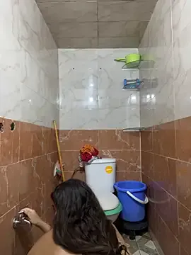 Bella – webcam model profile photo Image 18