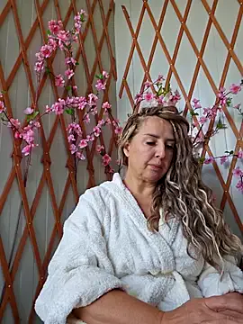 TokionaJoe – webcam model profile photo Image 13