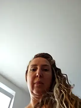 TokionaJoe – webcam model profile photo Image 9