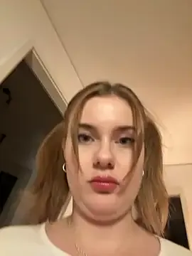 DaphneBecket – webcam model profile photo Image 19