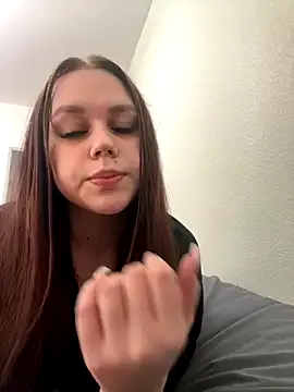 ROSE-ELEENA – webcam model profile photo Image 14