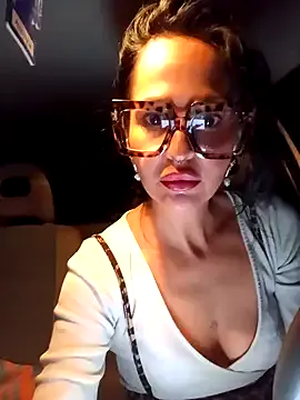 V-Hot-Sweti – webcam model profile photo Image 13