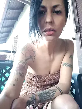 V-Hot-Sweti – webcam model profile photo Image 5