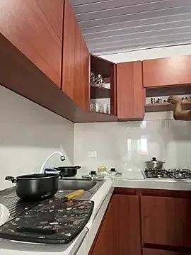 AdeleWood – webcam model profile photo Image 8