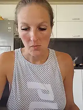 AddisonArt – webcam model profile photo Image 13