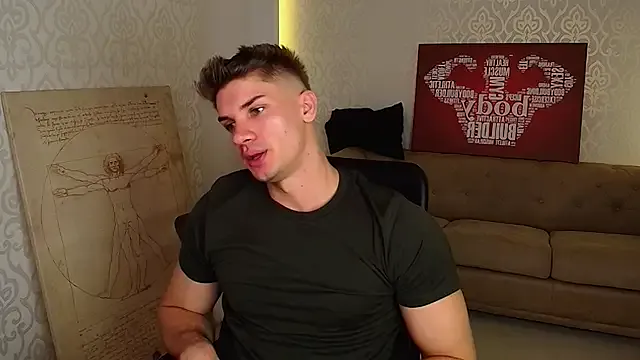 Dolce – webcam model profile photo Image 9