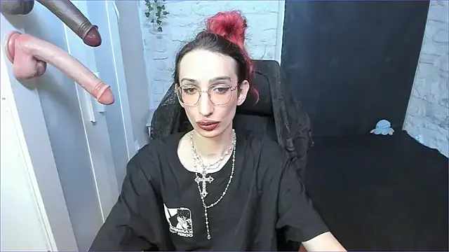 HopeHeaven – webcam model profile photo Image 11