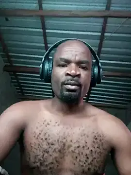 mdavazo00 – webcam model profile photo