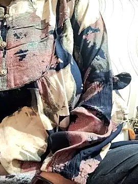 JoJo-ovo – webcam model profile photo Image 12