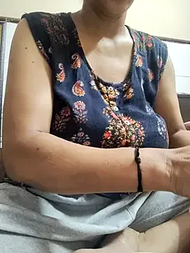 JoJo-ovo – webcam model profile photo Image 13