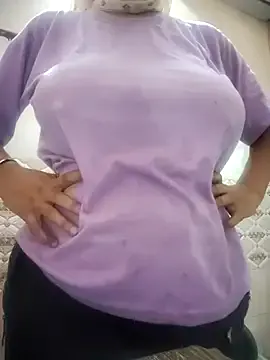 JoJo-ovo – webcam model profile photo Image 4