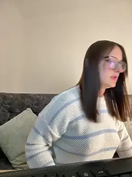 SherineNorth – webcam model profile photo Image 16