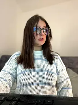 SherineNorth – webcam model profile photo Image 17