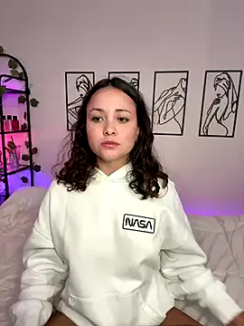 SUSY__06 – webcam model profile photo Image 11