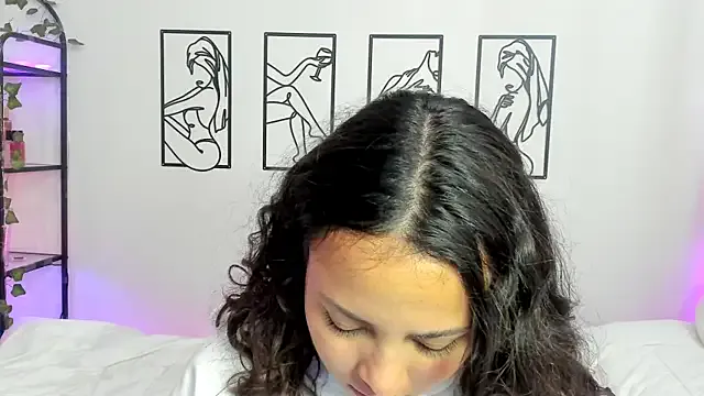 SUSY__06 – webcam model profile photo Image 13