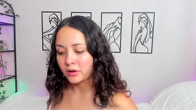 SUSY__06 – webcam model profile photo Image 15