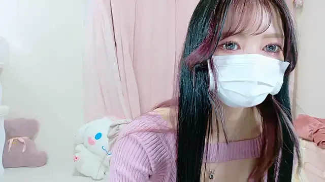 EmiBrow – webcam model profile photo Image 18