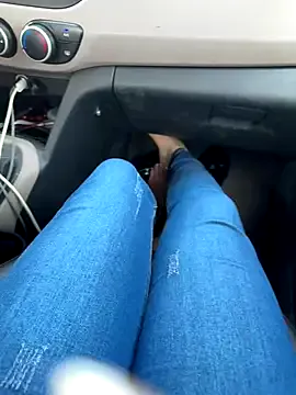 KateGale – webcam model profile photo Image 16