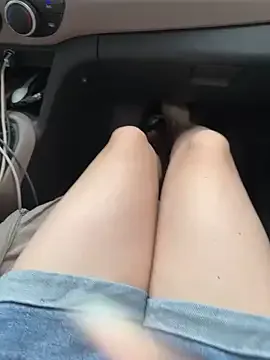 KateGale – webcam model profile photo Image 17