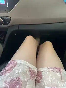 KateGale – webcam model profile photo Image 5