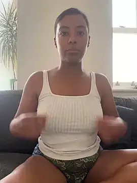 KendalVoos – webcam model profile photo Image 3