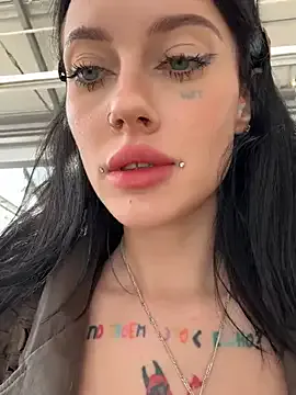 CaseyVidal – webcam model profile photo Image 11