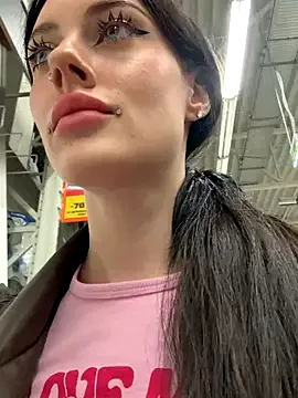 CaseyVidal – webcam model profile photo Image 13