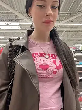 CaseyVidal – webcam model profile photo Image 14