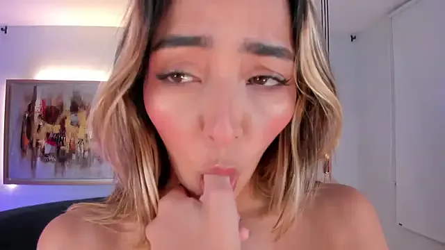 TessaMyst – webcam model profile photo Image 8