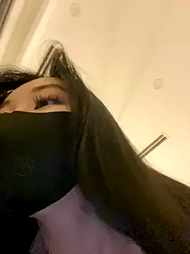 SpicyQueenX69 – webcam model profile photo Image 18