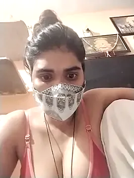 LeyahSummer – webcam model profile photo Image 17