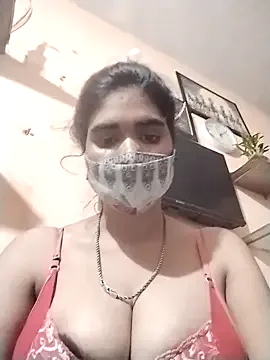 LeyahSummer – webcam model profile photo Image 9