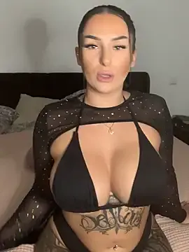 IvyHarpers – webcam model profile photo Image 8