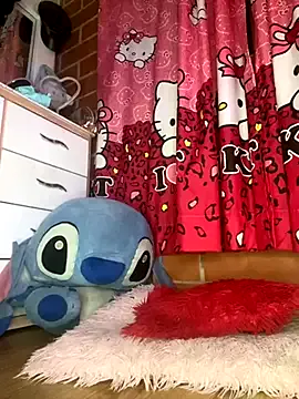 seraphine23 – webcam model profile photo Image 9