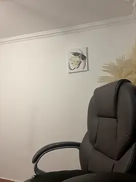 MurkaLux – webcam model profile photo Image 2