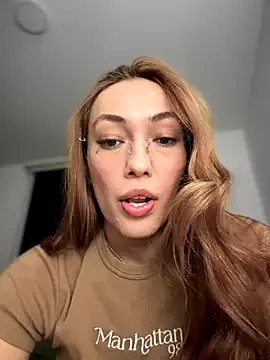 AishaHart – webcam model profile photo Image 14