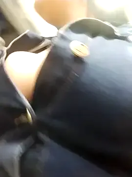 Dolce – webcam model profile photo Image 5