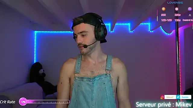 AyshaConnor – webcam model profile photo Image 4