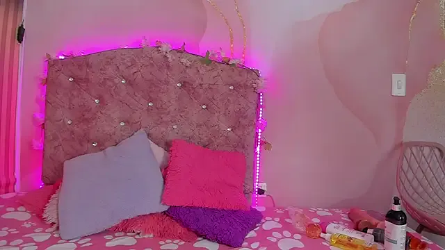 kassandra- – webcam model profile photo Image 18