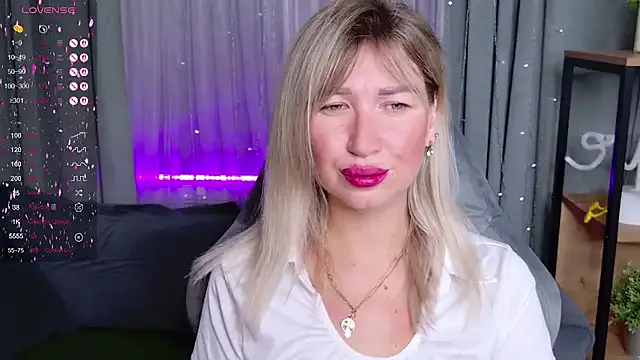 AdrianaAndrade – webcam model profile photo Image 13