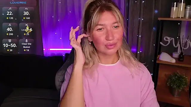 AdrianaAndrade – webcam model profile photo Image 6