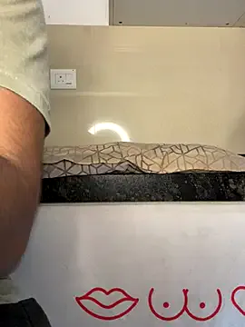 AyshaConnor – webcam model profile photo Image 8