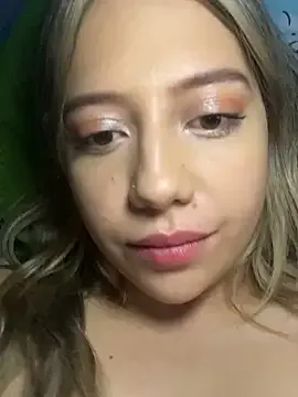 molochnaya000 – webcam model profile photo Image 17