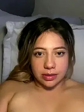 molochnaya000 – webcam model profile photo Image 6