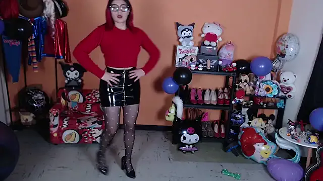 Dolce – webcam model profile photo Image 11